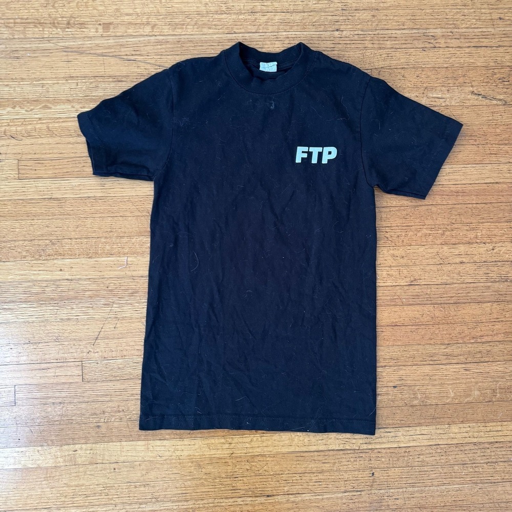FTP Logo T-Shirt Mens Small Black Excellent Short Sleeve Graphic Tee